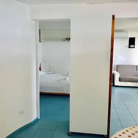 Ξενοδοχείο Nicola's House 3*